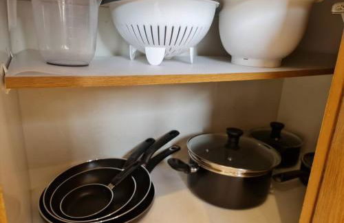 London Luxury 6 Bedroom Family House Sleeps 12 people Parking for 4 Cars Close to tube. - Foto 44