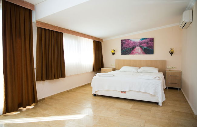 Oasis Apart Hotel - Photo 10