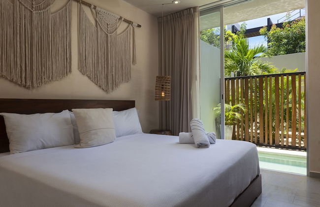 Luxury and Family condo in La Veleta - Photo 1