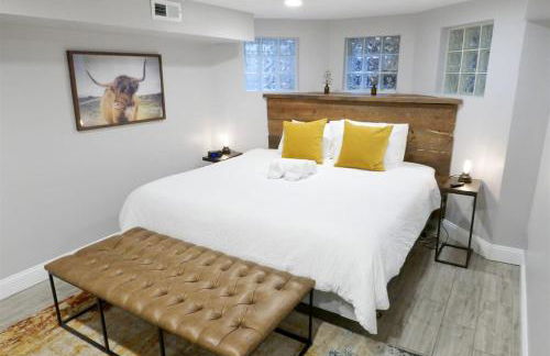 Federalist Style Rowhouse sleeps 4 with parking - Foto 3