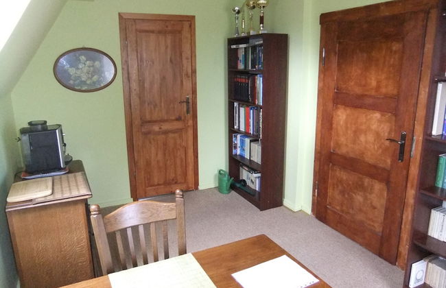 If you Want to Explore Lower Silesia, Sunny Apartment is the Perfect Location - Foto 7