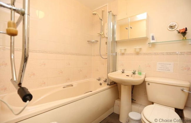 Croyde Sunset View 2 Bedrooms - Photo 16