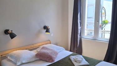Grand T2 lumineux 2 pers Olivet Avenue Loiret - Photo 5, towels, wardrobe