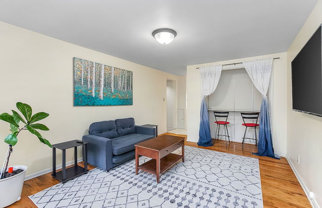 Seattle's Orange Crown 87 Walkscore - Photo 8