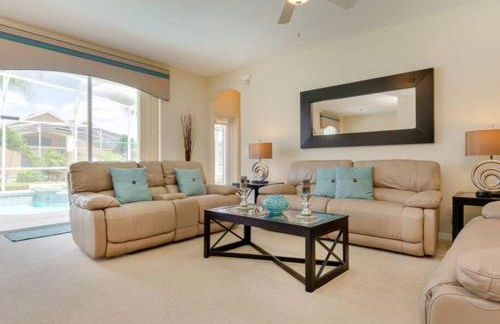 Pool Home * Large Master Bedroom - Foto 7