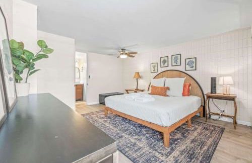 Condo on Beach with AC - Photo 8