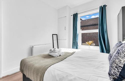 Anfield House - Liverpool Retreat 7 Bedroom Home - Photo 33