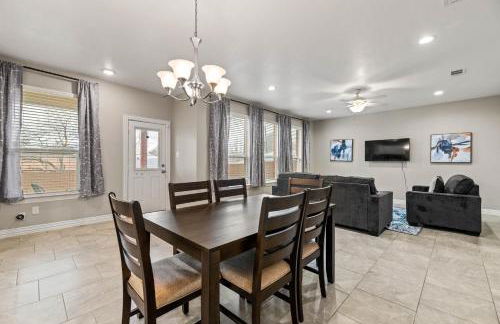 Spacious Grand Prairie Getaway - Foto 5