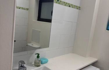 Ground-Floor Apartment With private Garden - Foto 15