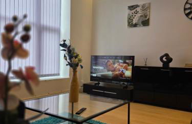 Deluxe 2BR Apartment Near City Center - Sleeps 6 - Foto 12