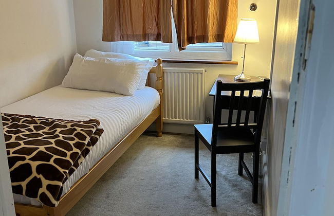 South London Single Bedroom in Mitcham - Foto 1