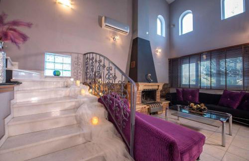 Dana's Luxury Maisonette - Photo 4