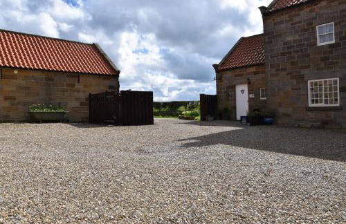 The Hayloft Cottage - Photo 4