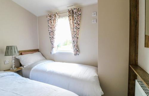 Swan Lodge - Photo 12