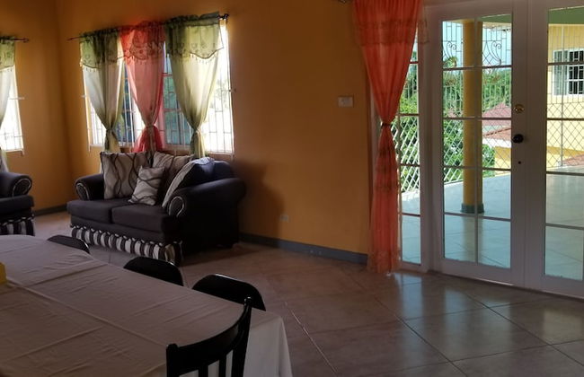 Holiday House at Villa Montego - Photo 50