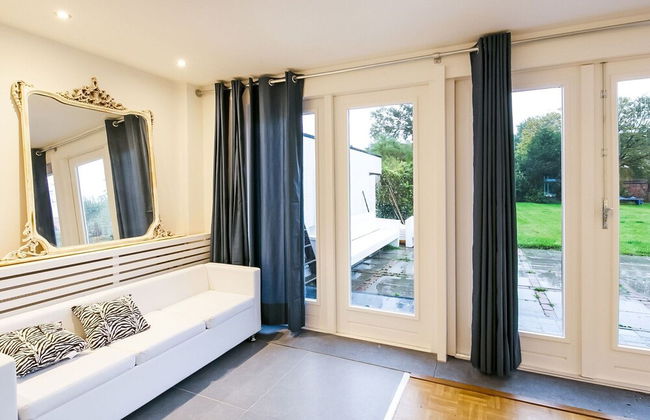 Modern Holiday Home in Groede With a Terrace - Photo 13