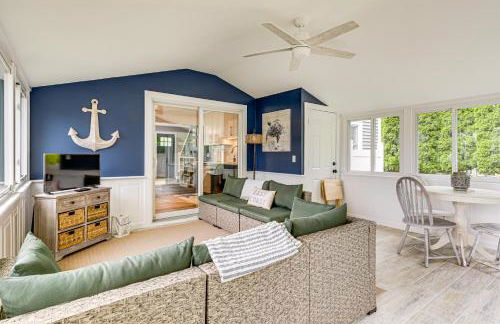 Coastal Charmer Less Than 1 Mi to South Kingstown Beach - Photo 12