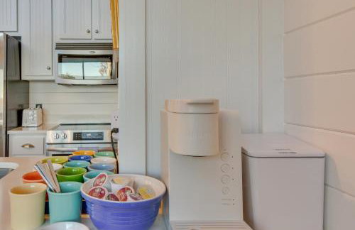 Beautiful Lake Keowee Home with Boat Dock and Fire Pit - Foto 9