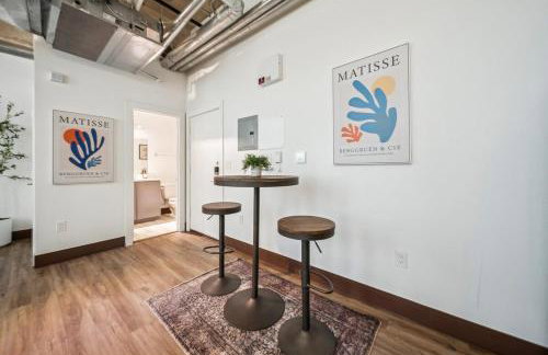 Stylish Loft 5 Min to Downtown No 212 - Photo 9