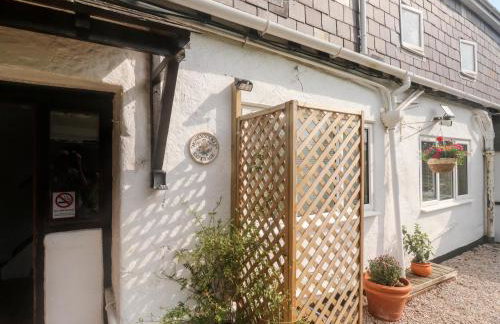 Honeysuckle Cottage - Photo 21