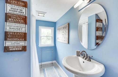 Family Lakeside Escape with Private Beach and Calm Waters - Foto 8