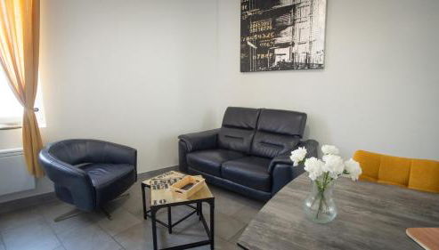 Apparemment t3 au cœur champenois - Foto 3