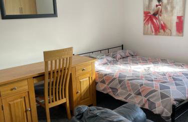 Spacious, Sleeps 18, 3 Bathrooms, Parking, Park, Mansfield - Foto 45