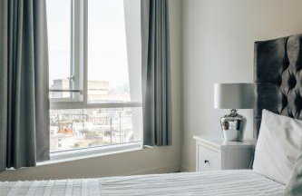 LUXURY 3 Bed 3 Bath Apartment in Central London - Photo 28