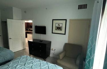 Cozy Condo near Disney World with Shuttle to parks - Foto 63