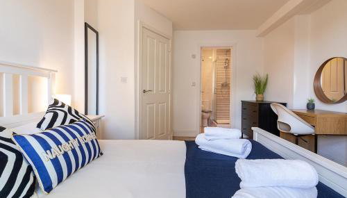 Lovely 2 Bedroom 2 Bathroom Apartment with Parking - Foto 3, towels