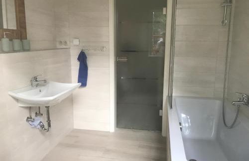 Alexanderhaus, Pension und Restaurant - Photo 46