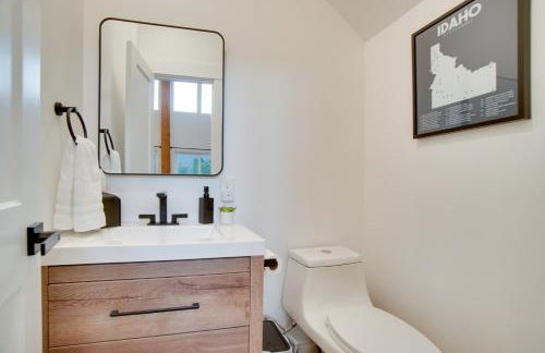 Modern Donnelly Cabin with Private Hot Tub - Foto 11