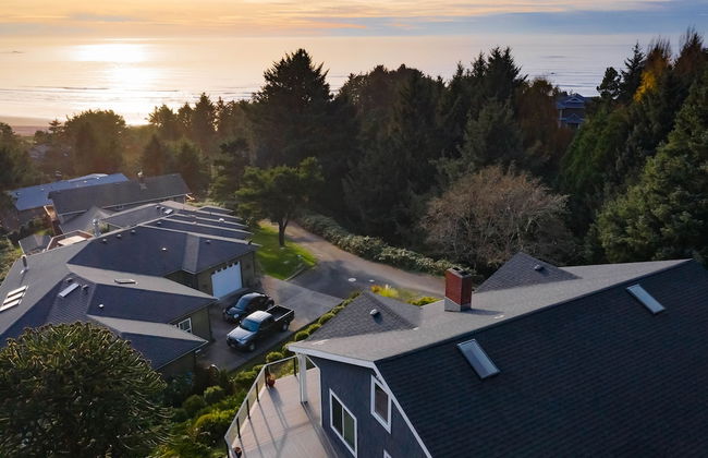 Anchor's Retreat by Avantstay Gorgeous Clift Top Views w/ Incredible Patio - Photo 31