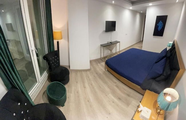 Air Reside Residency Apartment - Photo 6