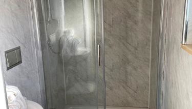 The Orchard Glamping pod - Photo 3