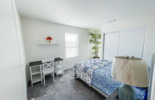 California 3-Bedroom Desert Escape With Garden - Foto 50