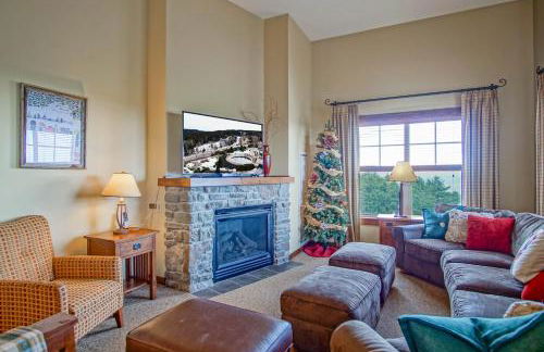 3 bedroom, 2 Full Baths, Slope Side Outdoor Hot Tubs on Site Ski Lift overlook - Foto 6