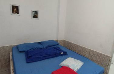 Seu Apto Praia da Costa 2 Sala Quarto Banheiro 1 Cama casal e 2 Camas Solteiro Econômico Local Excelente Ar Cond Frigobar Microondas Tv Todo Seu Centro - Foto 4