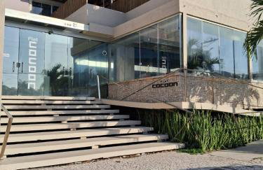 FLAT ENCANTADOR A UM PASSO DA PRAIA - Foto 75