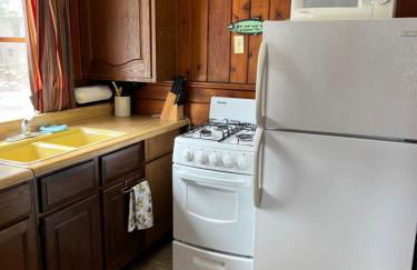 Sleeping Bear Riverside Cabins - Foto 30