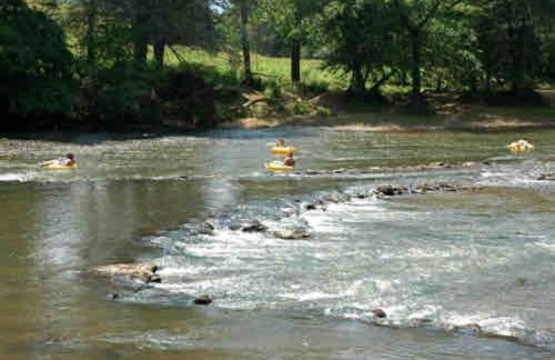 Riverside Relaxer w/Hot Tub+Fire Pit +Wifi & view - Foto 49