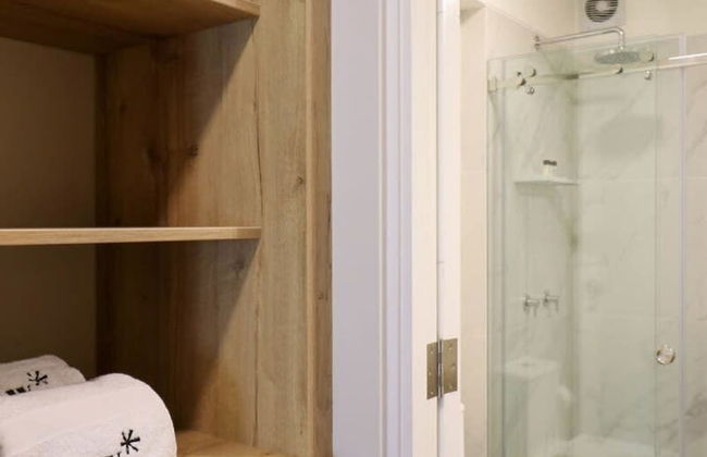 w Spectacular 1BR With Balcony in Miraflores - Photo 23