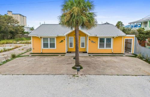 Spacious Dog-Friendly Unit with Game Room & Private Yard, Walk to East PCB Beach - Foto 27
