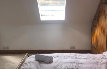 Amazing Alps and Loch views - HOT TUB and pet friendly - Foto 46