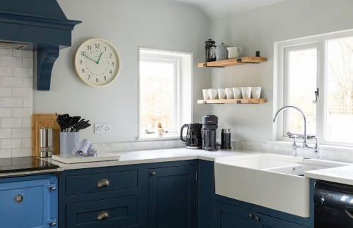 House & Annexe Sleeps 18 Heated Pool - Photo 17