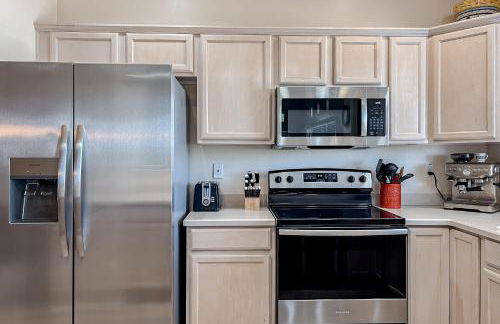 Spacious, dog-friendly condo with pool & hot tub - Foto 11