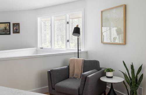 New Beautifully Updated Home with Gameroom! - Foto 26