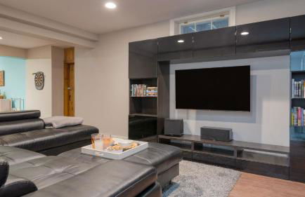 Secluded Estate Optional Guest House, Pond, Playroom, Gym & Theater Sunny Pond by Avantstay - Foto 10