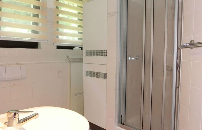 Group Hideaway With Pool - Photo 13