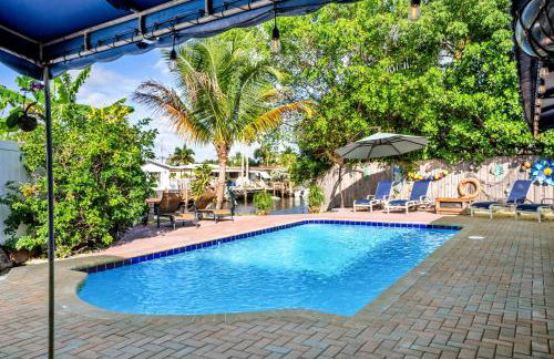 4 bd Near beach spacious solar heated pool waterfront home - Photo 5